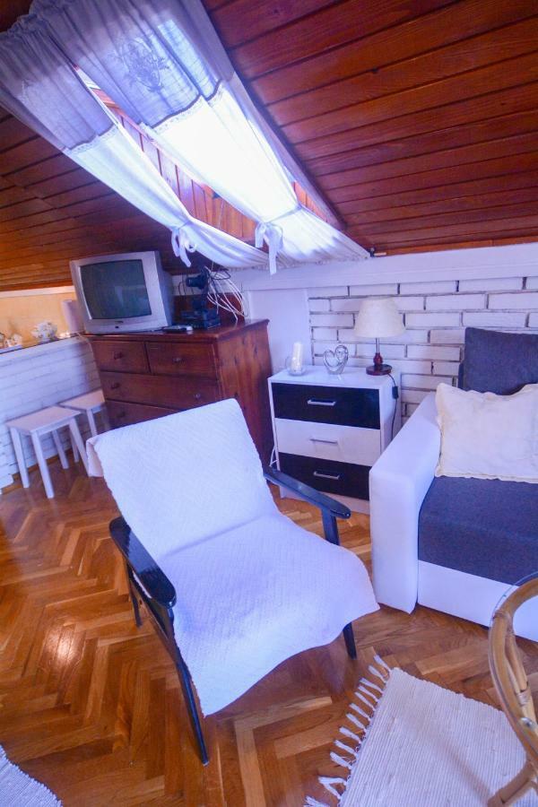 Vendi Apartment *