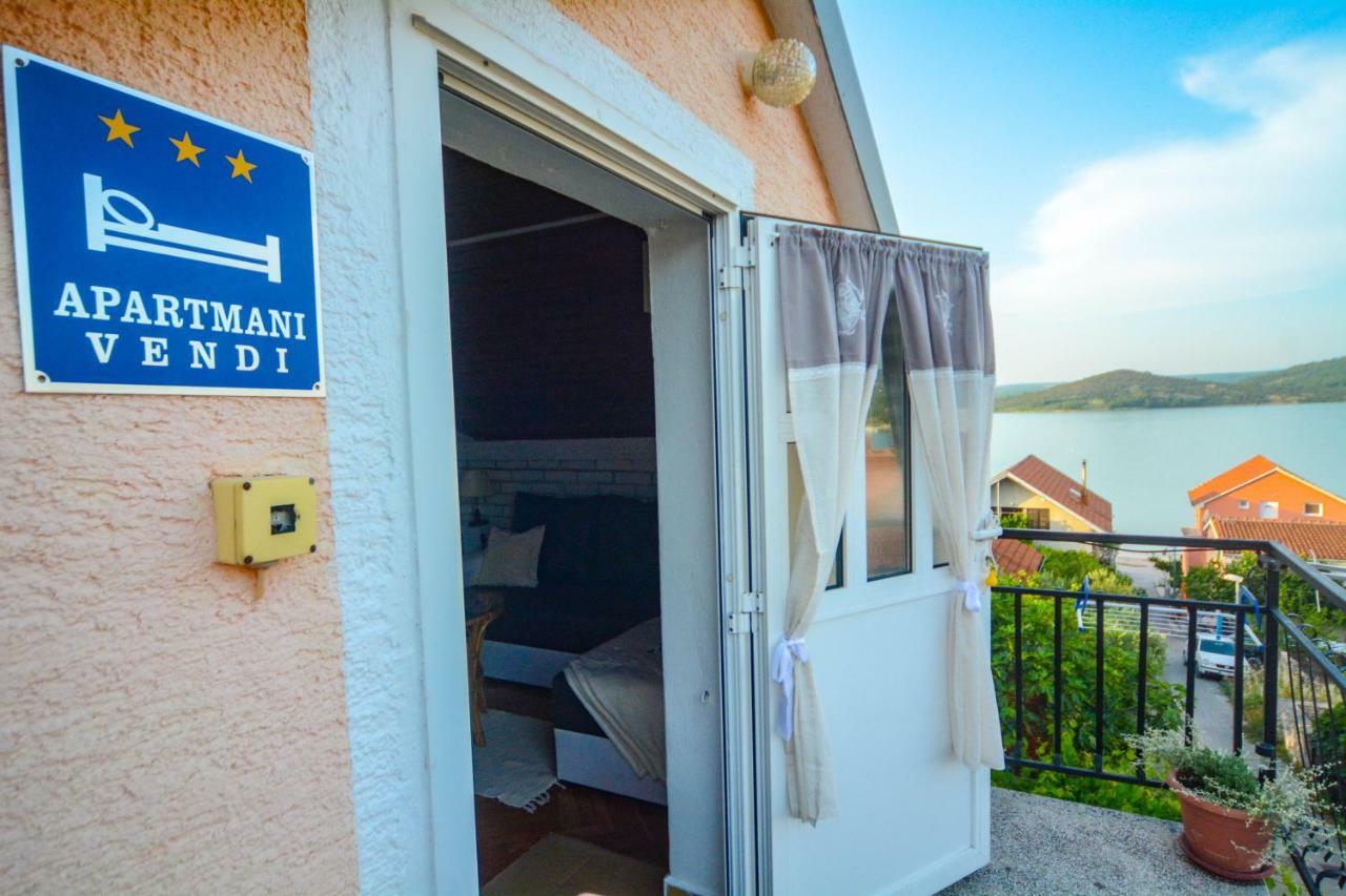 Vendi Apartment *